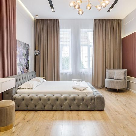 Leogrand Apartments On Leontovycha 17 Λβιβ Εξωτερικό φωτογραφία